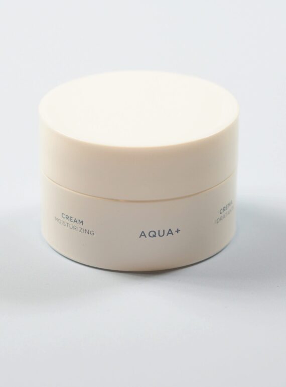 Aqua+, Cream 03