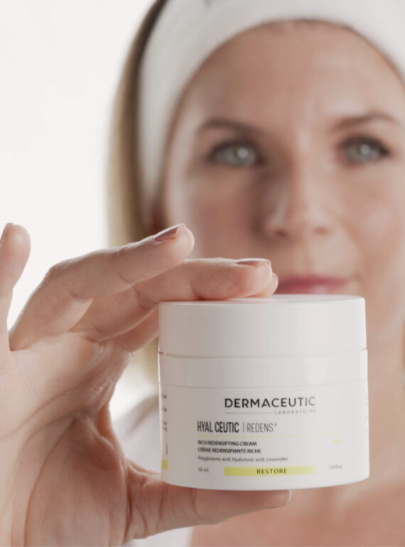 Application dermceutic HYAL CEUTIC REDENS